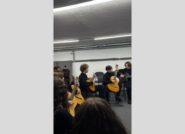 Презентація інструменту гітара