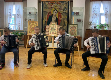 Презентація виставки "Відлуння традицій народного мистецтва" (участь народного відділу)