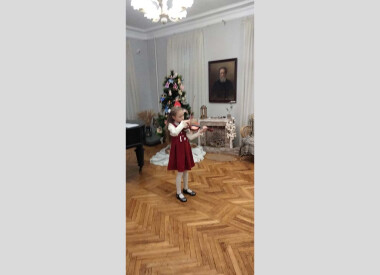 Виступ учнів в музеї В.Г.Короленка до Дня Збройних сил України і Дня Святого Миколая
