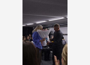 Сьогодні в Арт-просторі відбулася особлива подія — презентація міського естрадного оркестру Vibe Junior Band під керівництвом Заслуженого артиста України Едуарда Головашича.