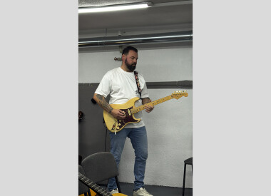 Презентація інструменту гітара