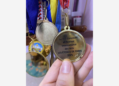 «Зірки Парижу» THE FESTIVAL BRIDGES IN PARIS