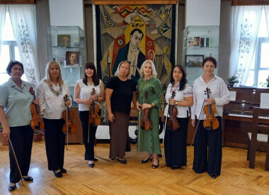 Концертна програма до Дня Державного Прапора і Дня Незалежності