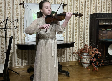 Концертна програма до Дня Європи в Україні та Міжнародного Дню Матері в музеї -садибі І.П.Котляревського