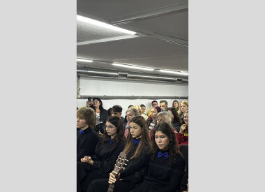 Презентація інструменту гітара