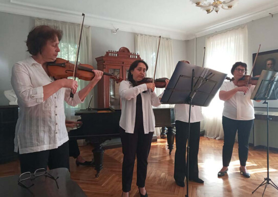 Концертна програма до Дня українського козацтва та Міжнародного дня музики