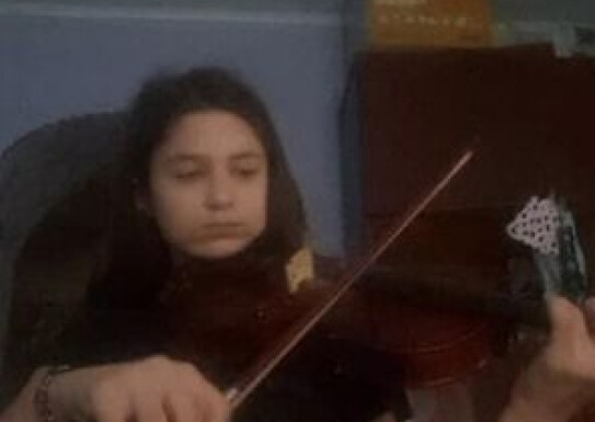 Останнє в квітні місяці заняття ансамблю скрипалів.