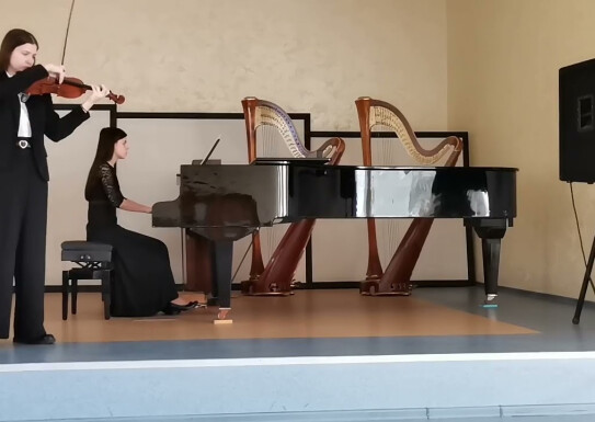 "Гуцулка" у виконанні Новоженіної Анни і Місюри Анастасії