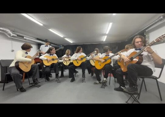 Макартні Життя триває