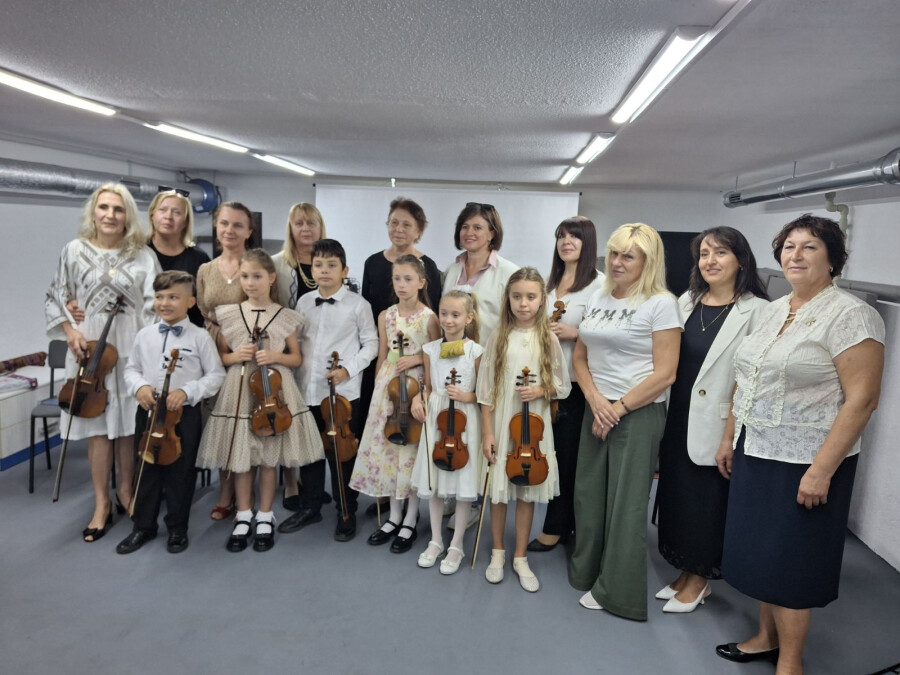 Презентація струнно-смичкових інструментів в Арт-просторі